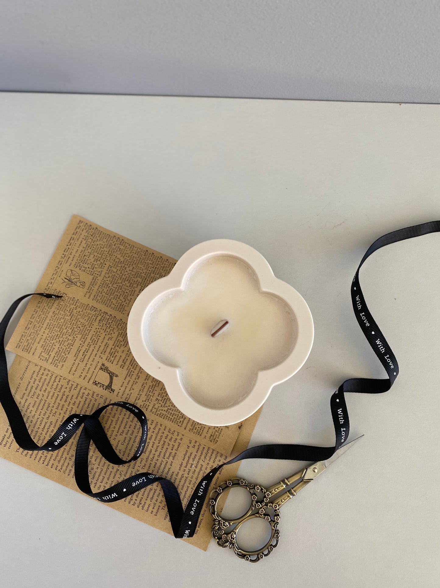 Handcrafted Four-leaf clover container scented candles