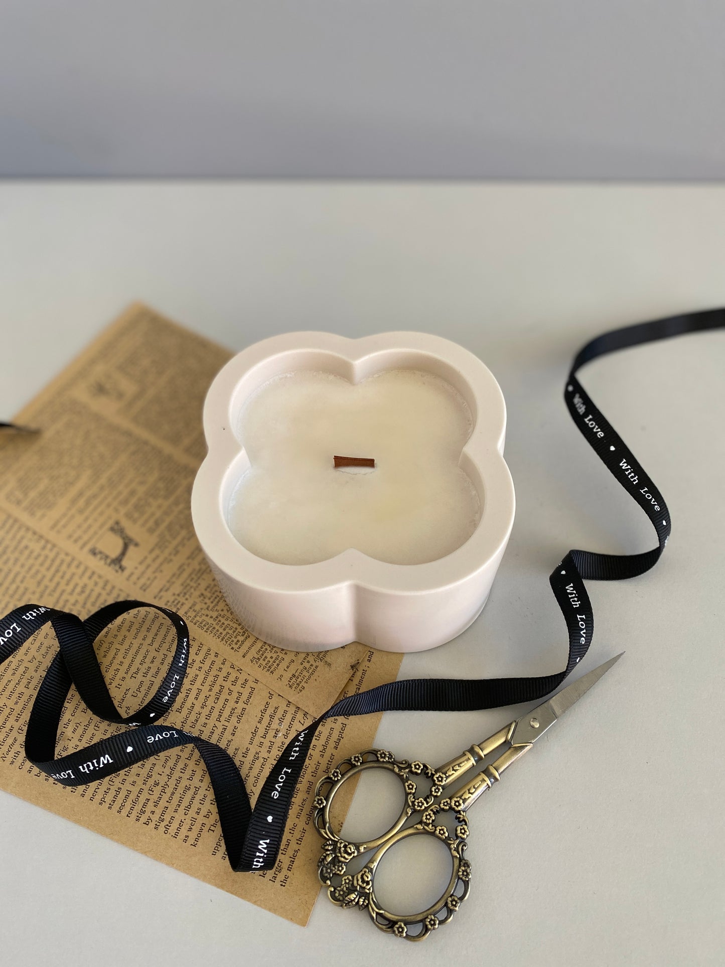 Handcrafted Four-leaf clover container scented candles