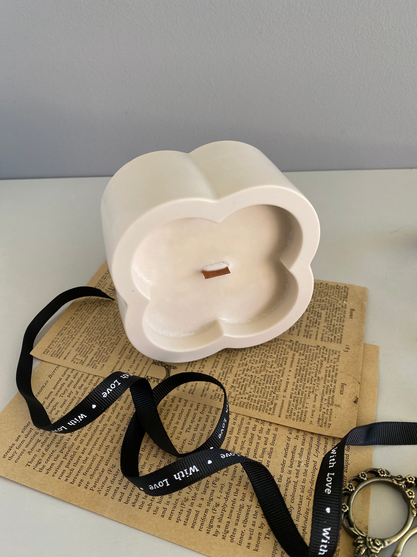 Handcrafted Four-leaf clover container scented candles