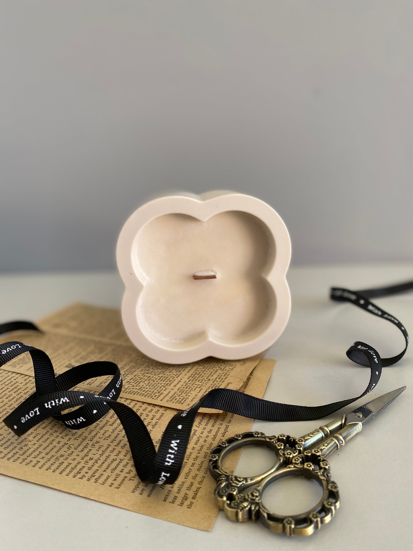 Handcrafted Four-leaf clover container scented candles