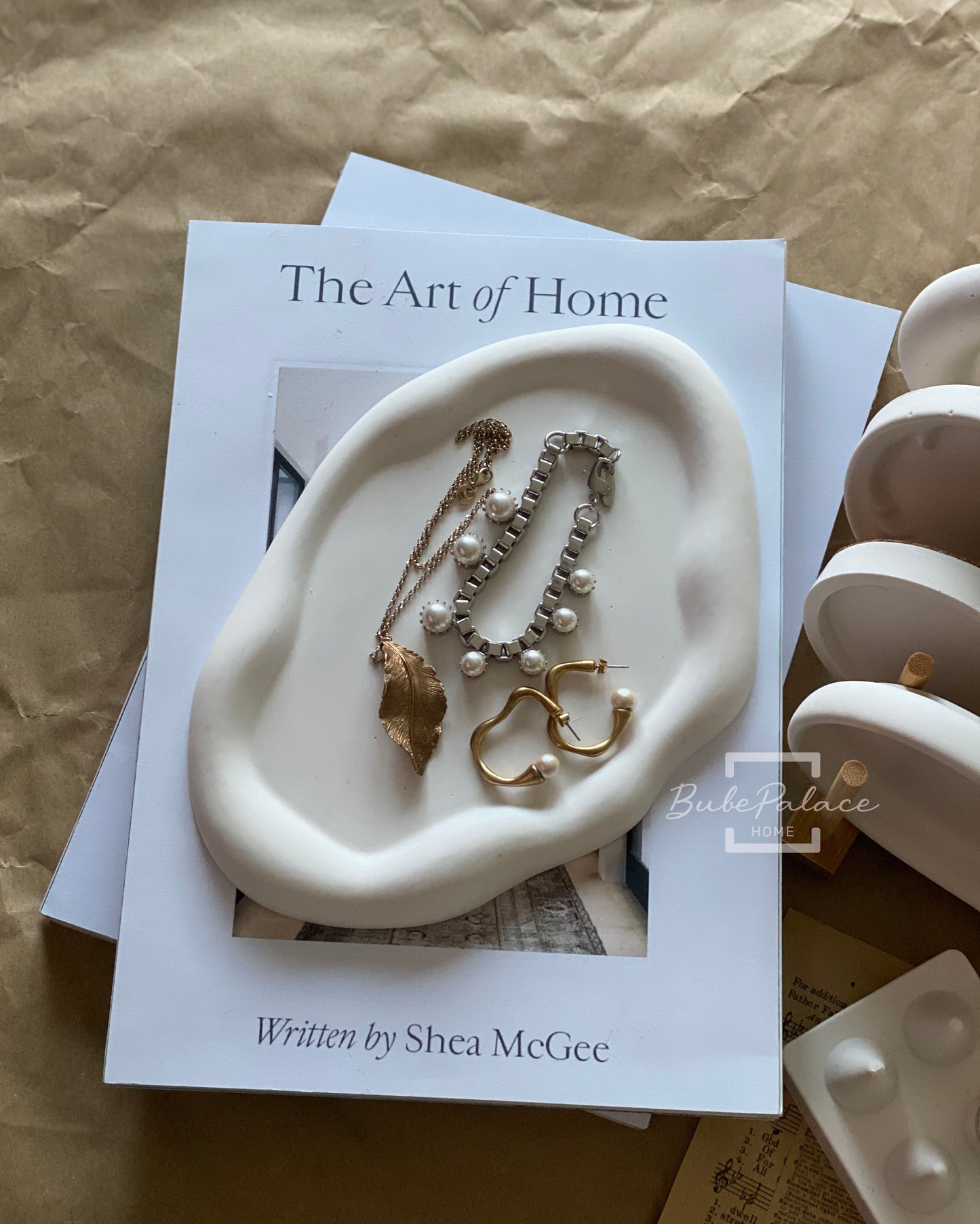 Large oval cloud shape tray