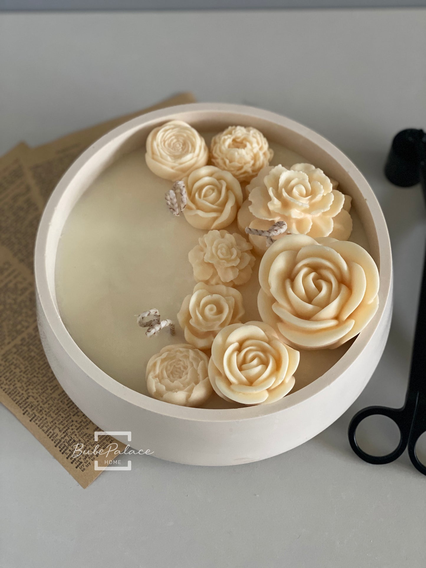 Handcrafted Large 3-Wick Round Botanical Soy Wax Candle