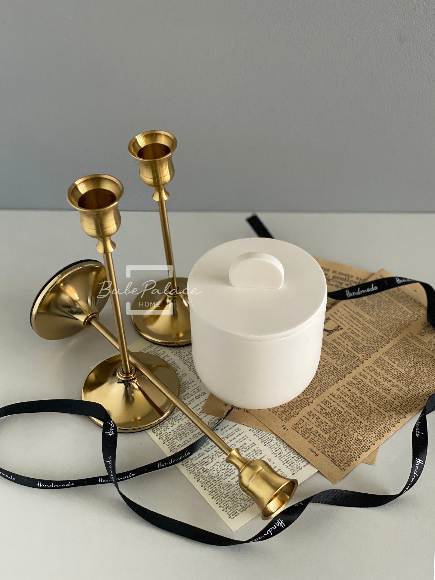 Simple style candle jar & raised lids with refill