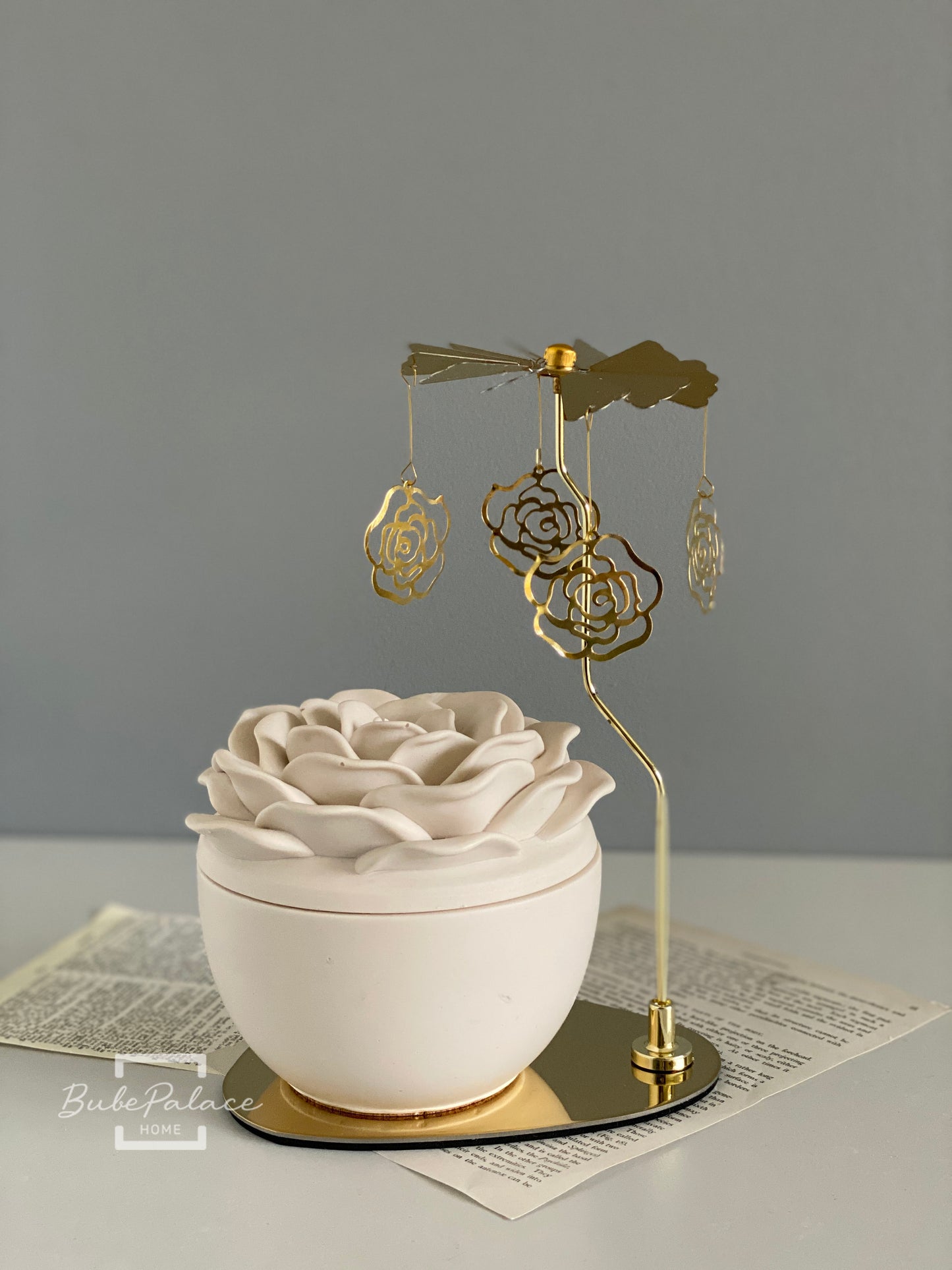 Handmade Rose Container Scented Candle with Rose Spinners Gift Set