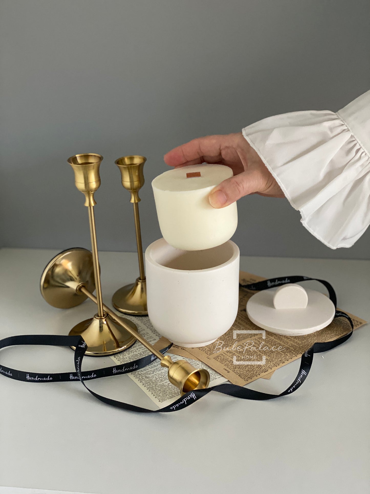 Simple style candle jar & raised lids with refill