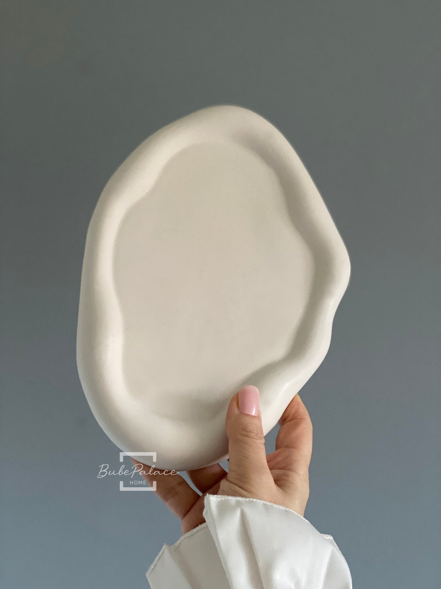 Large oval cloud shape tray