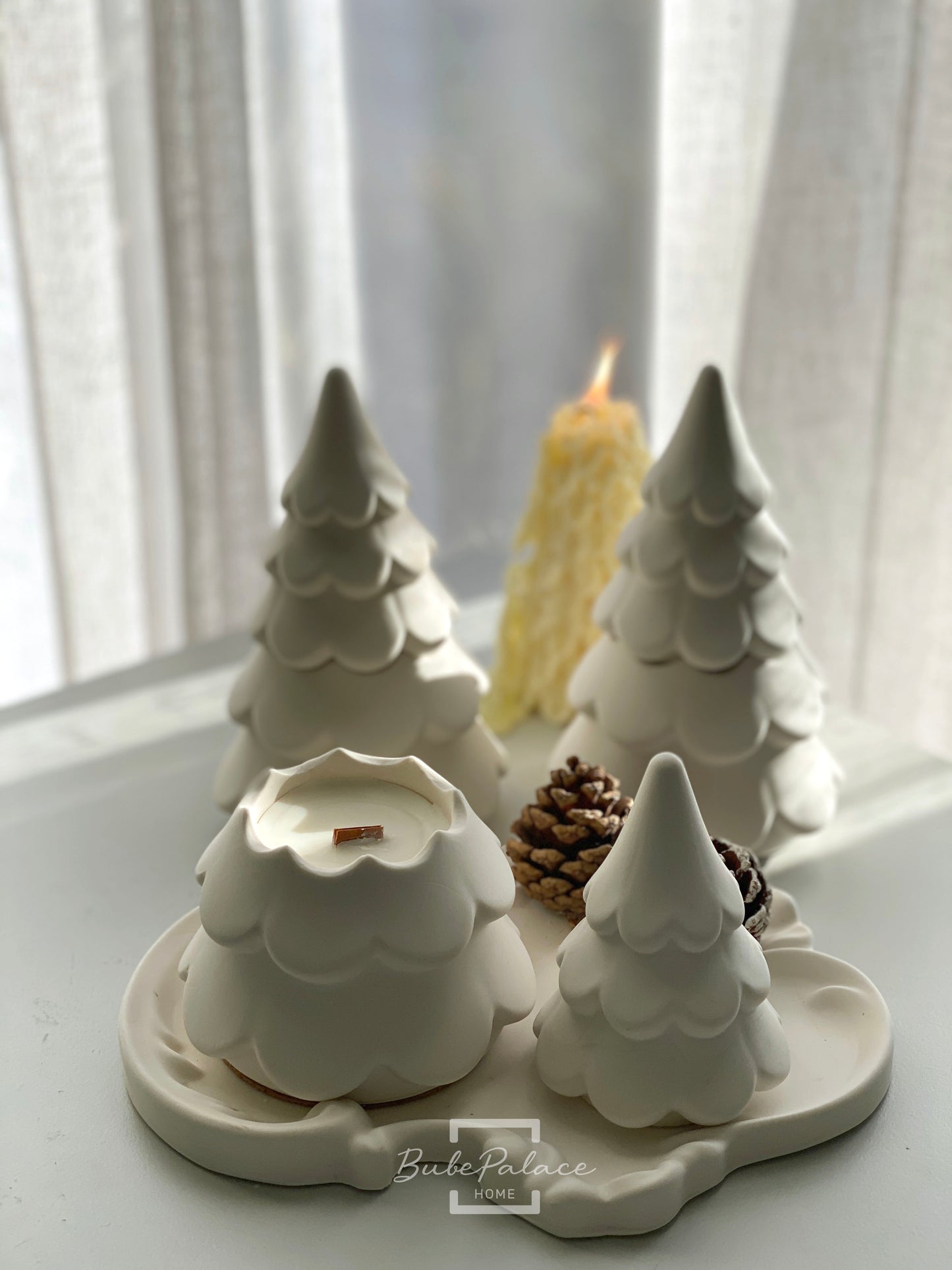 Christmas Tree-Shaped Candle with Lid
