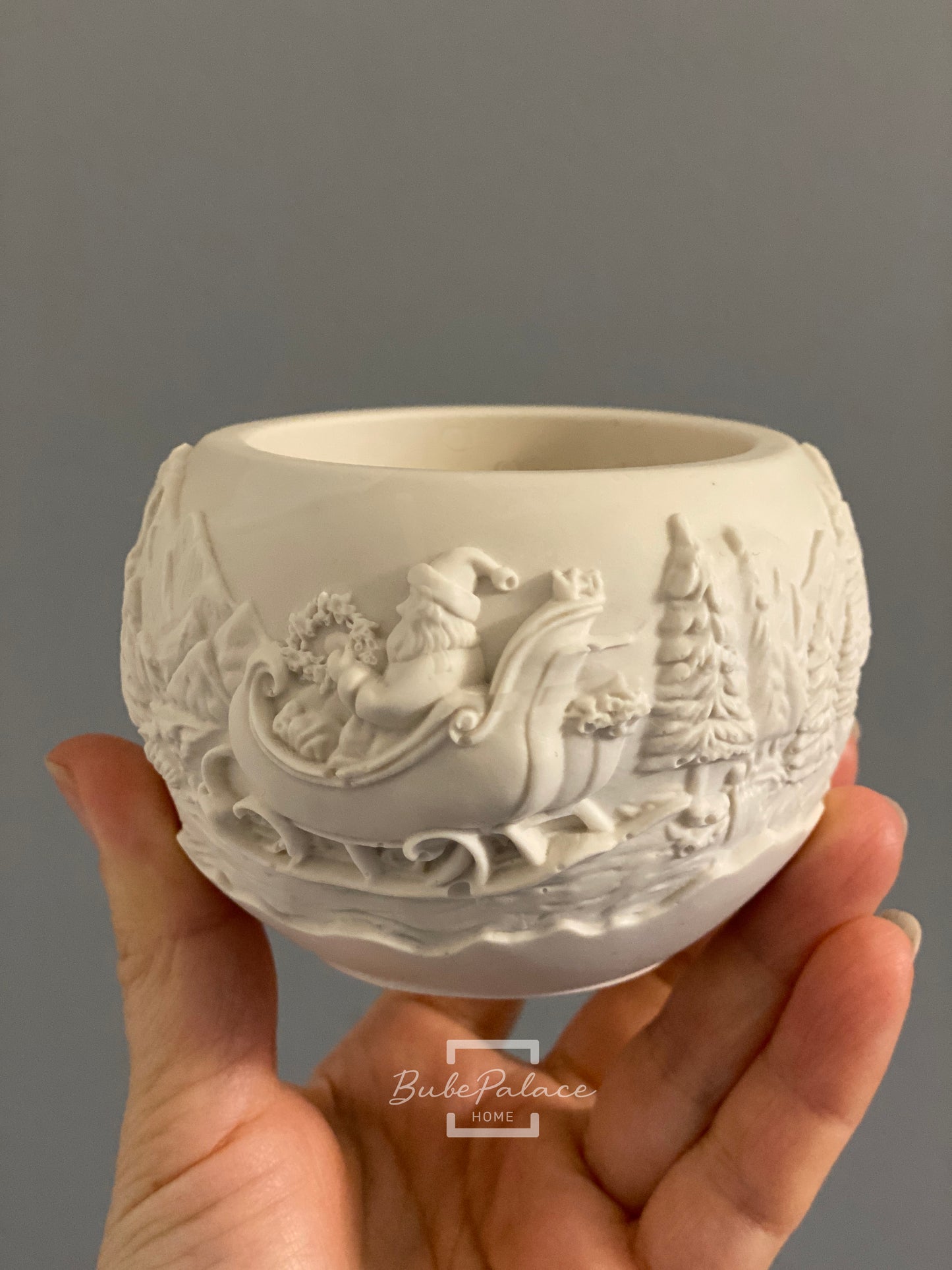 Christmas Embossed Santa & Landscape Container Scented Candle