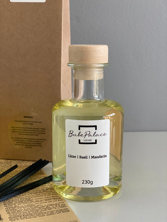 Highly scented luxury reed diffuser with clear-blown bottle | 230ml