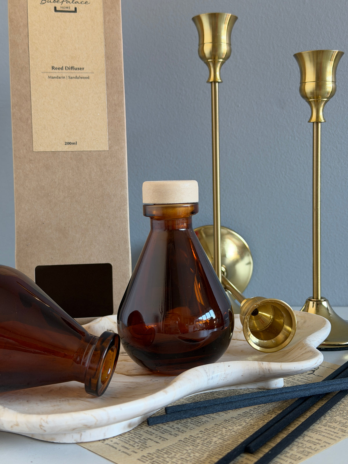Highly scented luxury reed diffuser with teardrop amber glass bottle | 100ml